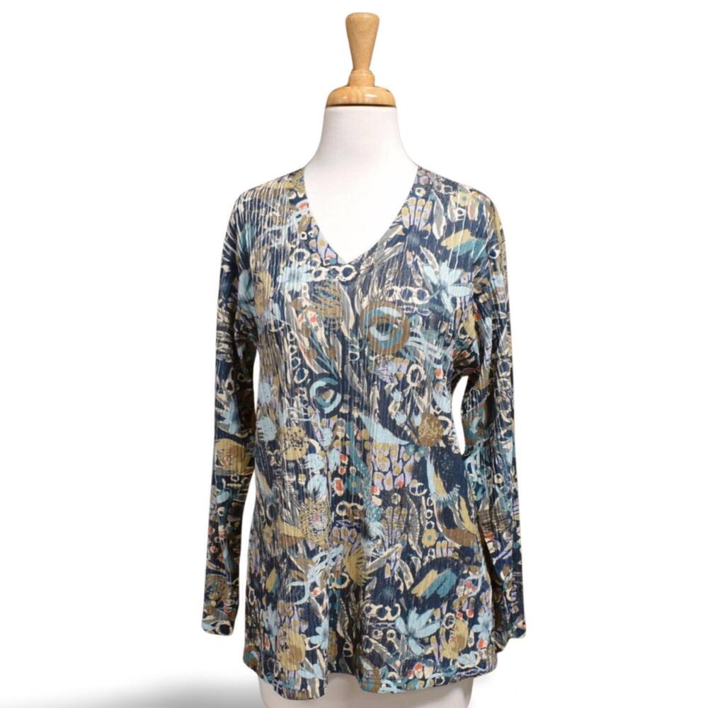 NEW INOAH jewel v-neck top in black